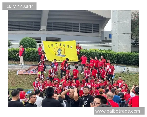 杭州足球队状态引发热议球迷对球队表现的不同看法与期待